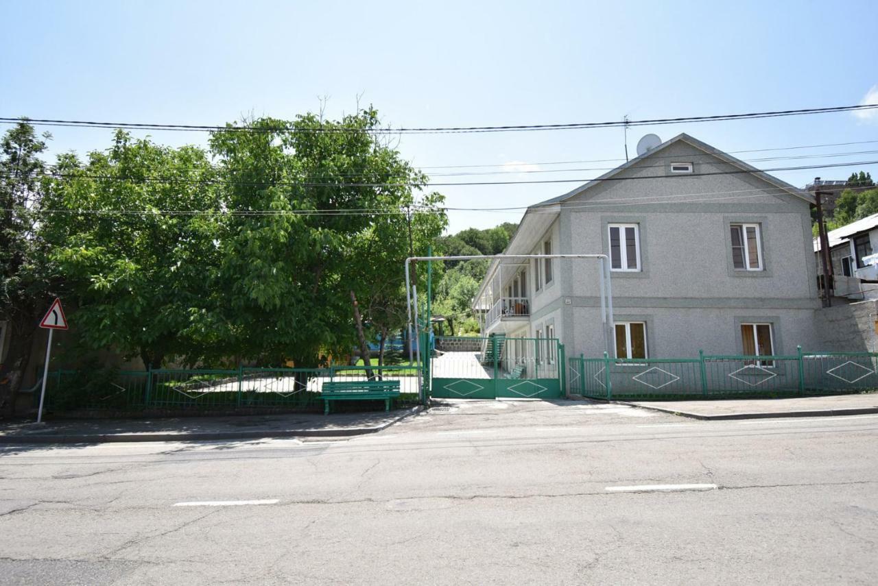 Guest House Arsan Tsaghkadzor Exterior foto